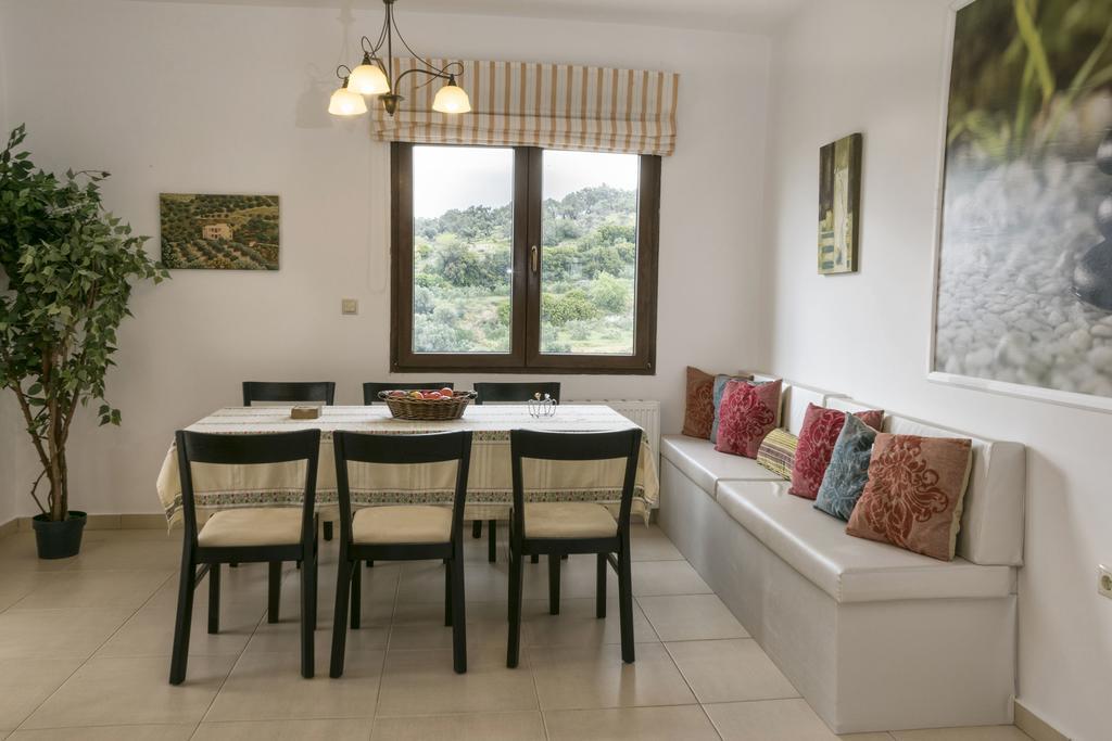 Villa Laga With Pool, 300M To Taverns, Childrens Area, Bbq! Kirianna Eksteriør bilde