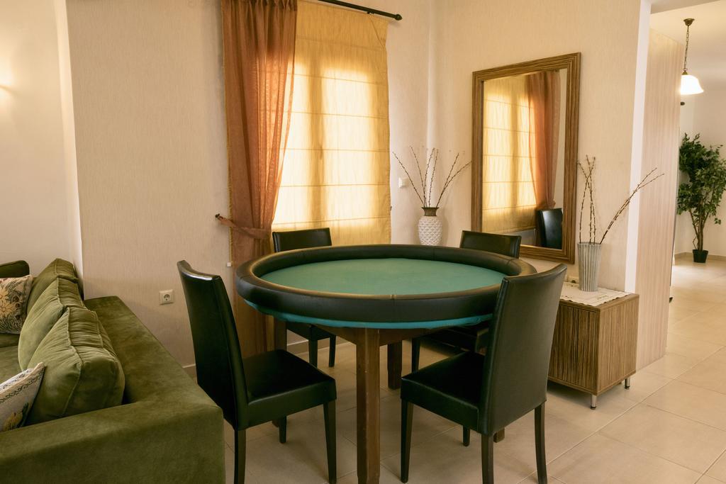 Villa Laga With Pool, 300M To Taverns, Childrens Area, Bbq! Kirianna Eksteriør bilde