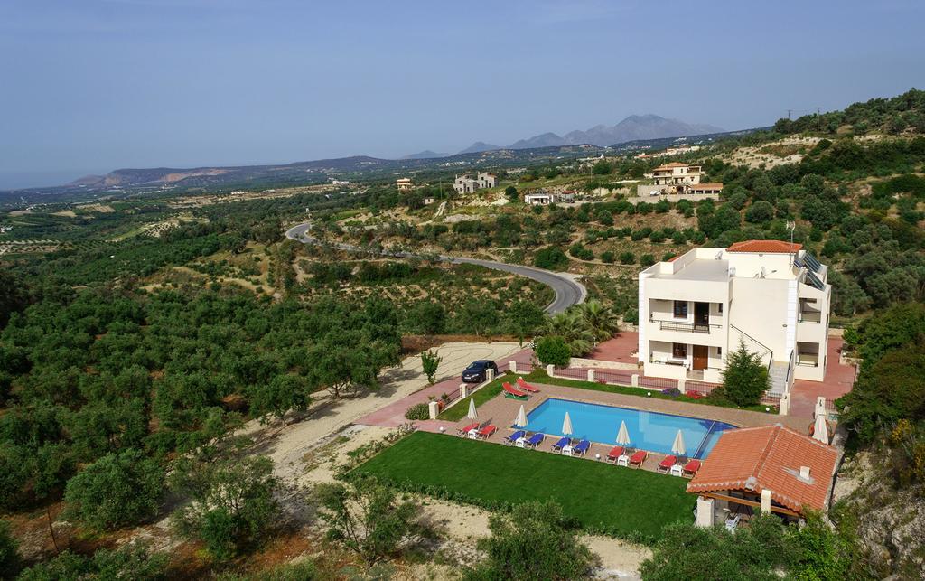 Villa Laga With Pool, 300M To Taverns, Childrens Area, Bbq! Kirianna Eksteriør bilde
