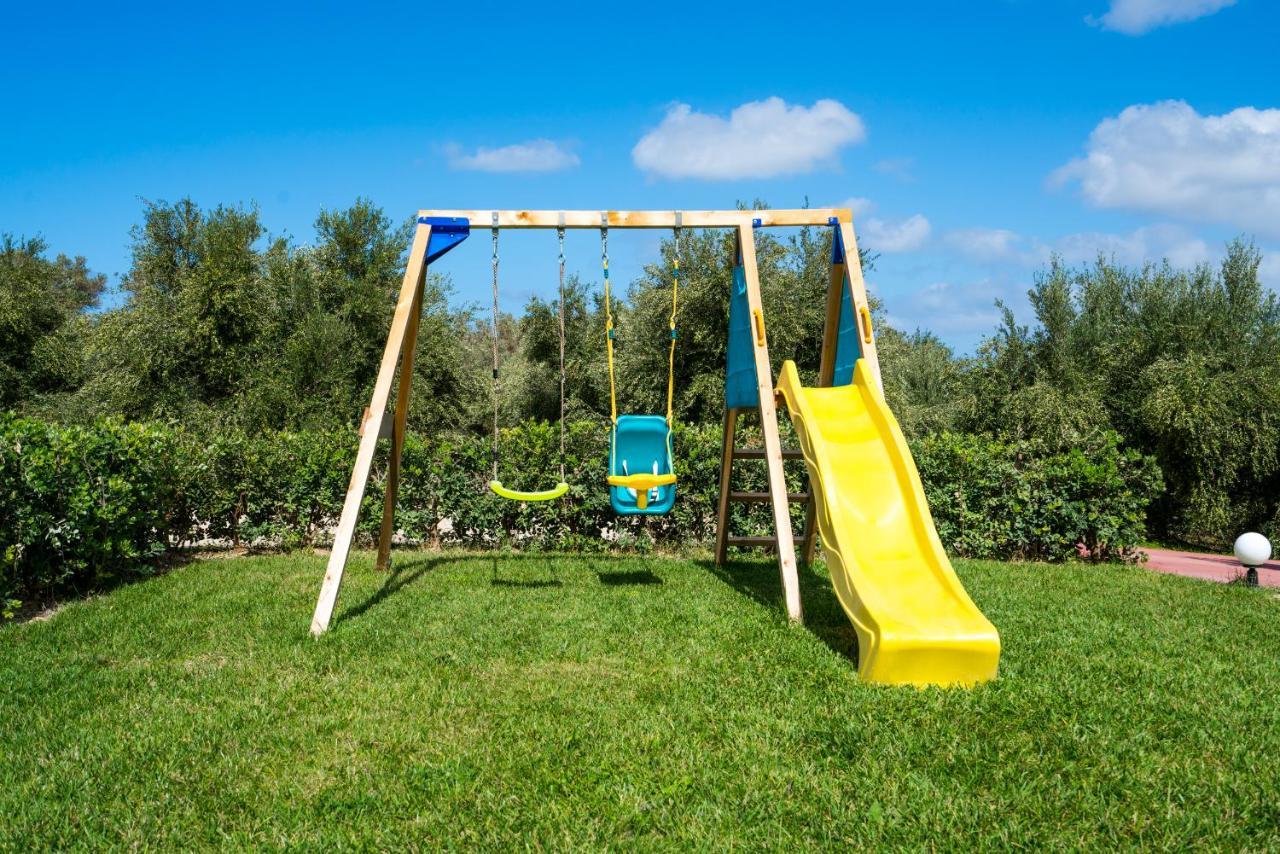 Villa Laga With Pool, 300M To Taverns, Childrens Area, Bbq! Kirianna Eksteriør bilde
